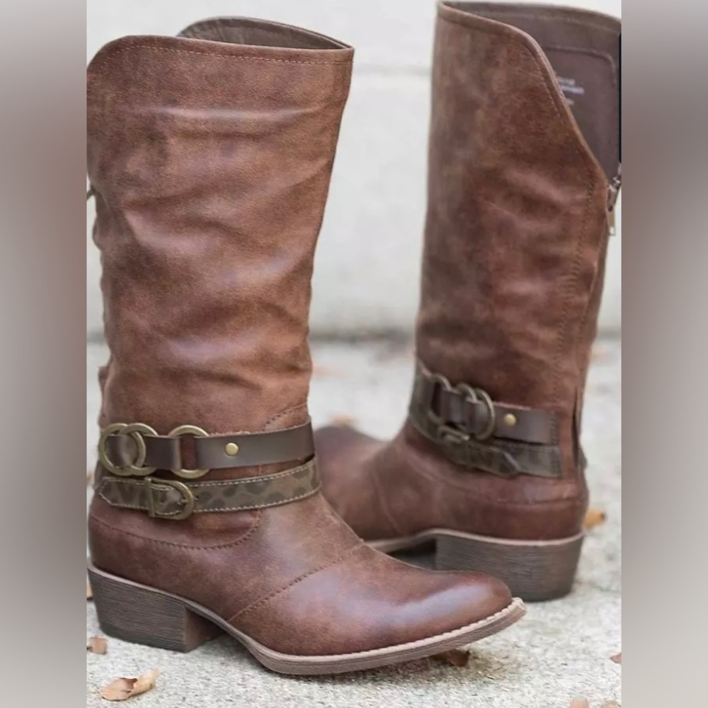 Dark brown long boots